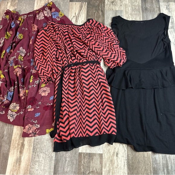 Women’s Large Dresses, Stripes, Flowers, Black, Lot Of 3 - Picture 5 of 5